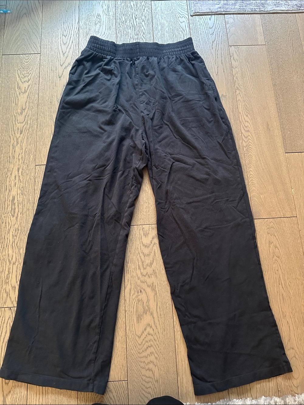 Skims black sweatpants (size M)